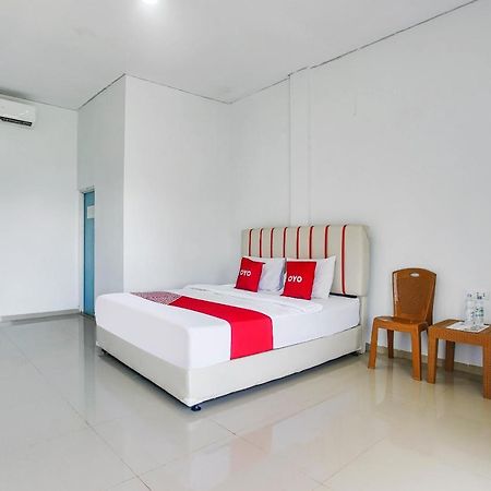Oyo 2246 Anjung Bang Oking Hotel & Resort Pasarpulaupisang Exterior photo